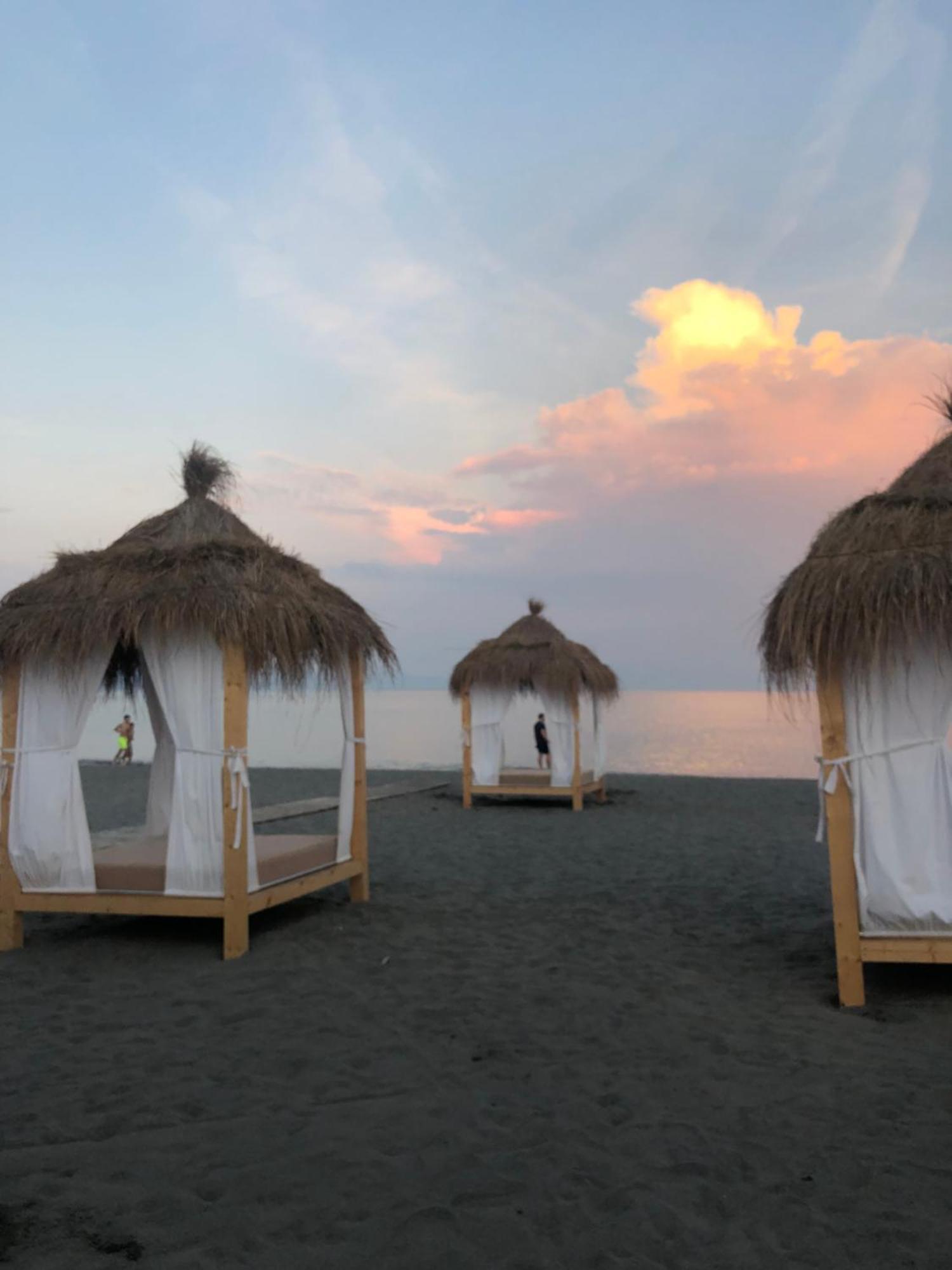 Leilighet Beachside Smajlaj Velipojë