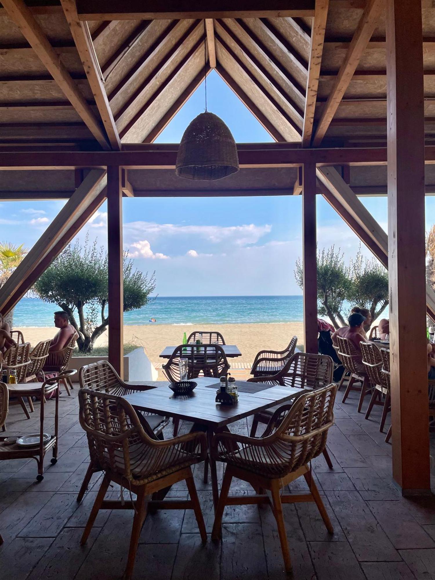 Beachside Smajlaj *